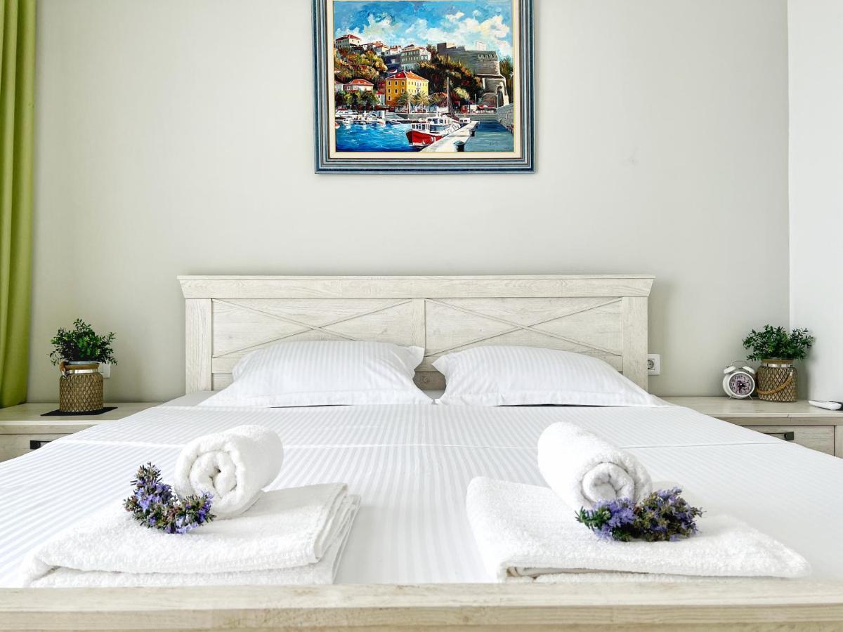 Yourhome Beach First Line Dobra Voda Exterior photo